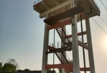 Photo of कागजों में ‘कार्य पूर्ण, हकीकत में बूंद-बूंद को तरस रहे पानीं के लिये कौवापुर-कादीपुर स्टेशन बस्ती के लोग