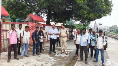 Photo of शाहजहांपुर रेलवे स्टेशन पर किले बंदी कर चला टिकट चेकिंग अभियान