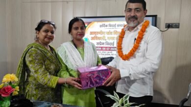Photo of रोटी गोदाम में आयोजित विदाई समारोह में खंड शिक्षा अधिकारी को शिक्षक संघ ने दी भावभीनी विदाई