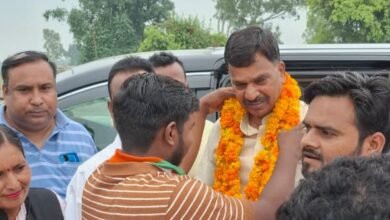 Photo of बरेली मोड़ पर कांग्रेस सांसद राकेश राठौर का जिलाध्यक्ष रजनीश गुप्ता समेत कांग्रेसियों ने जोरदार स्वागत