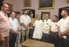 Photo of प्रबुद्ध सभा सम्मेलन में पहुंचे सपा सांसद सनातन पांडे, प्रसाद भवन पर हुआ भव्य स्वागत