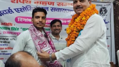 Photo of बार की गरिमा, न्याय की प्रतिबद्धता और जनविश्वास का संगम; सवायजपुर में विधायक रानू ने दिलाई नई कार्यकारिणी को शपथ