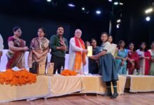Photo of 11 वर्षों से समाजसेवा में सक्रिय VIP GROUP WITH HELPING HANDS का भव्य आयोजन
