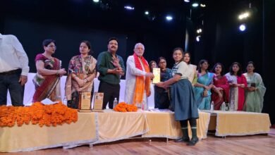 Photo of 11 वर्षों से समाजसेवा में सक्रिय VIP GROUP WITH HELPING HANDS का भव्य आयोजन