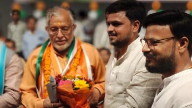 Photo of तिरंगे के संग हजारों लोगों के साथ गूंजा राष्ट्रगान, रामलीला मैदान बना देशभक्ति का केंद्र
